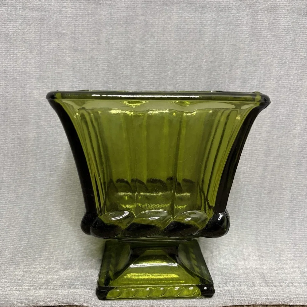 Avocado Green Glass Vase Vintage, 7